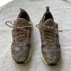 Nike air max 270- purple camoflauge